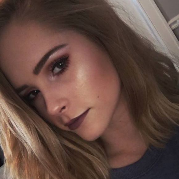 Meet your Posher, Haley - Picture 1 of 1